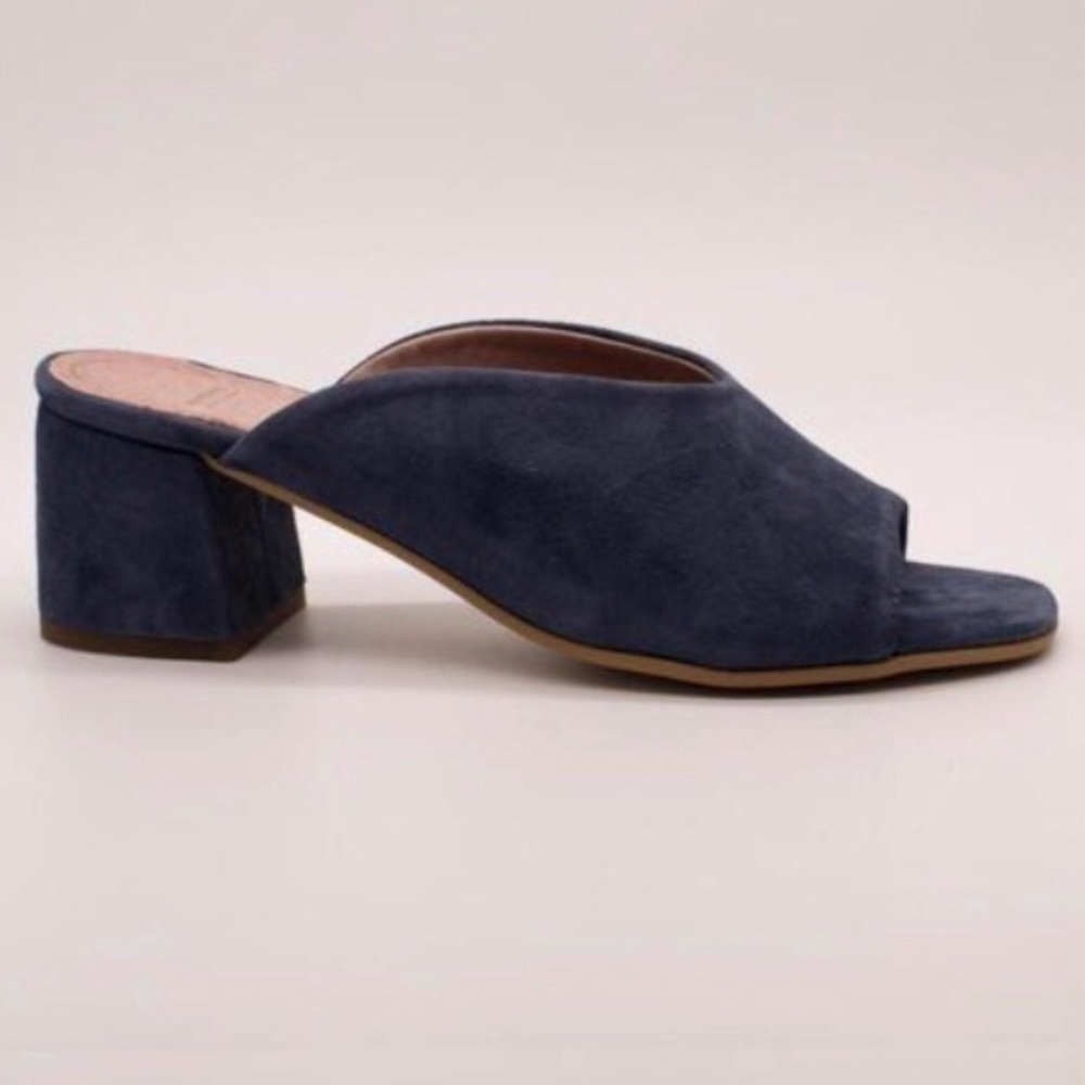 Ladies mule in black suede block heel peep toe size 8